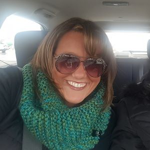 Meet your Posher, Rebecca